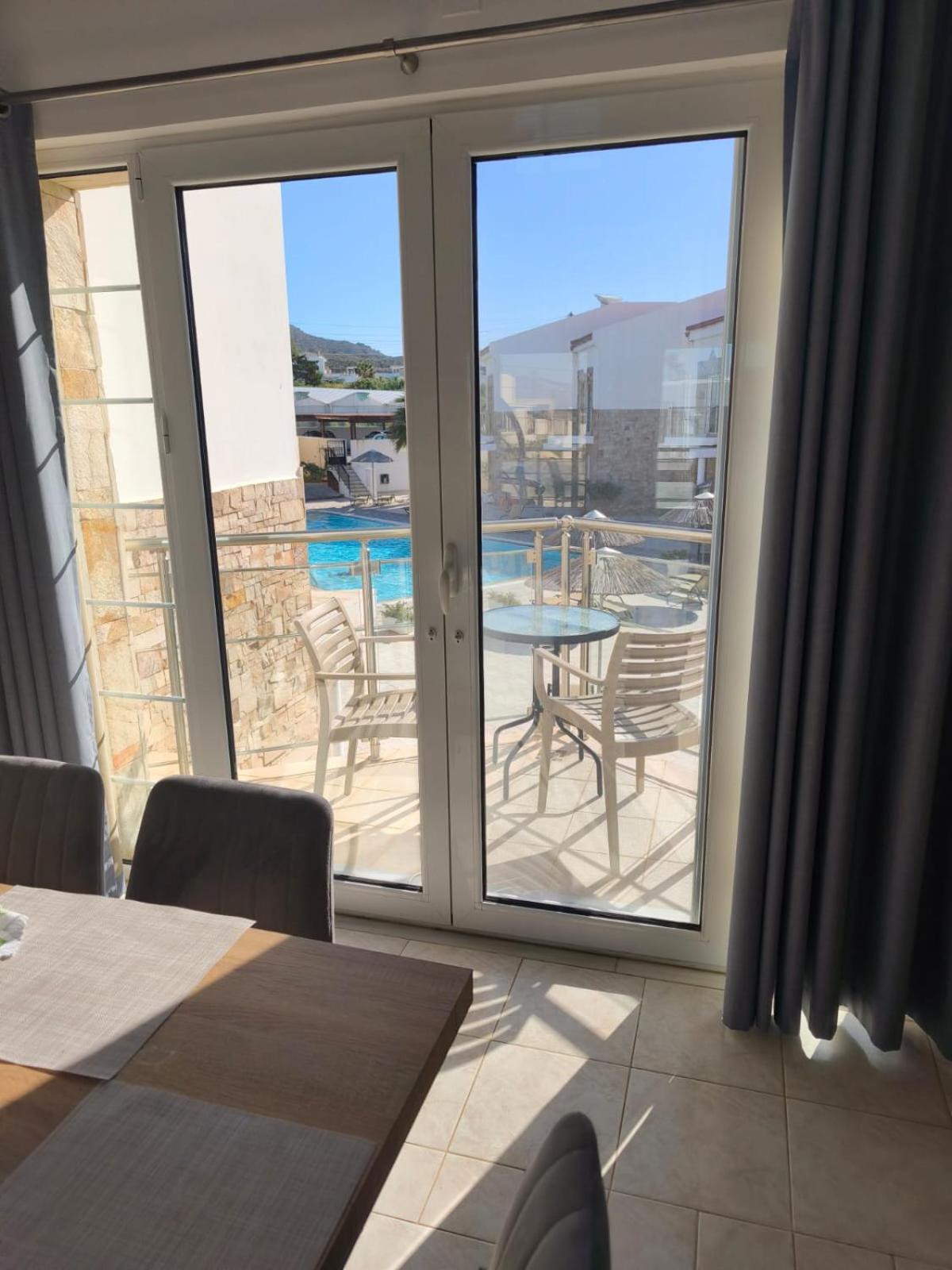Grapevines Villas Makrygialos Bagian luar foto